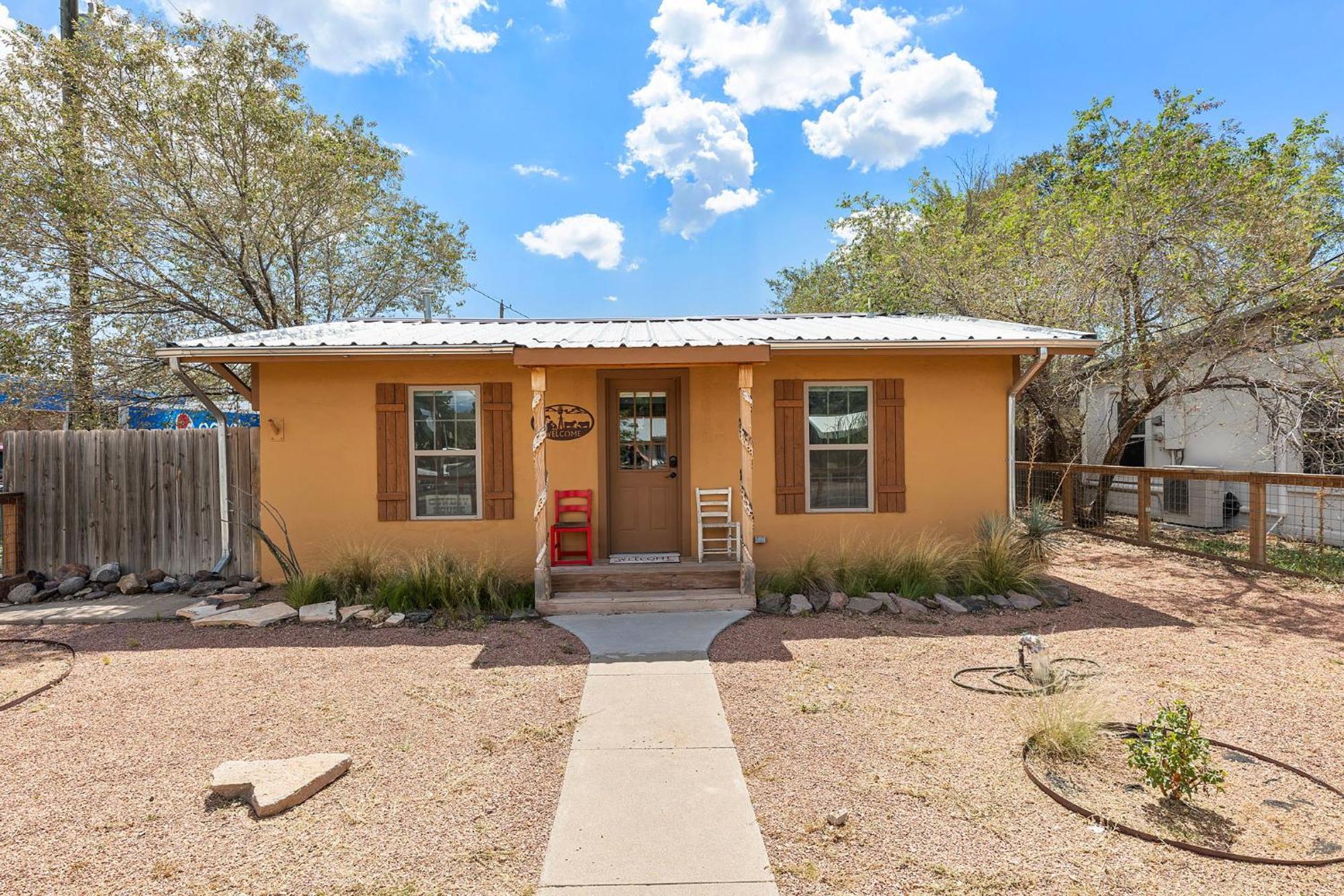 The Cowboy House Villa Alpine Exterior photo